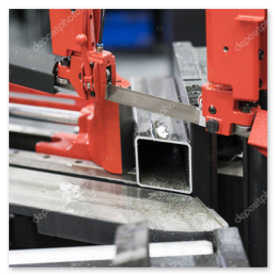CNC-Bearbeitungszentrum in der Schreinerei – präzises Fräsen