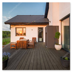 Terrasse – Podest mit integrierter Stufe und Abschlussprofil