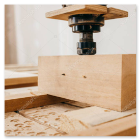 Moderne CNC-Maschine in der Werkstatt